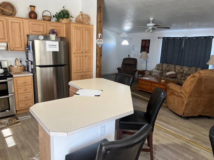Death Valley/Prairiefire 3Bd/2Ba Home W/ Kitchen Pahrump Exterior foto